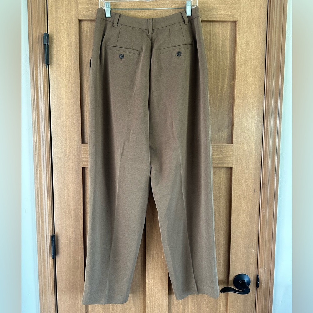 Madewell Tall Pleated Tapered-Leg Pants in Easy Going Crepe Light Roast Size 8T - Picture 7 of 16